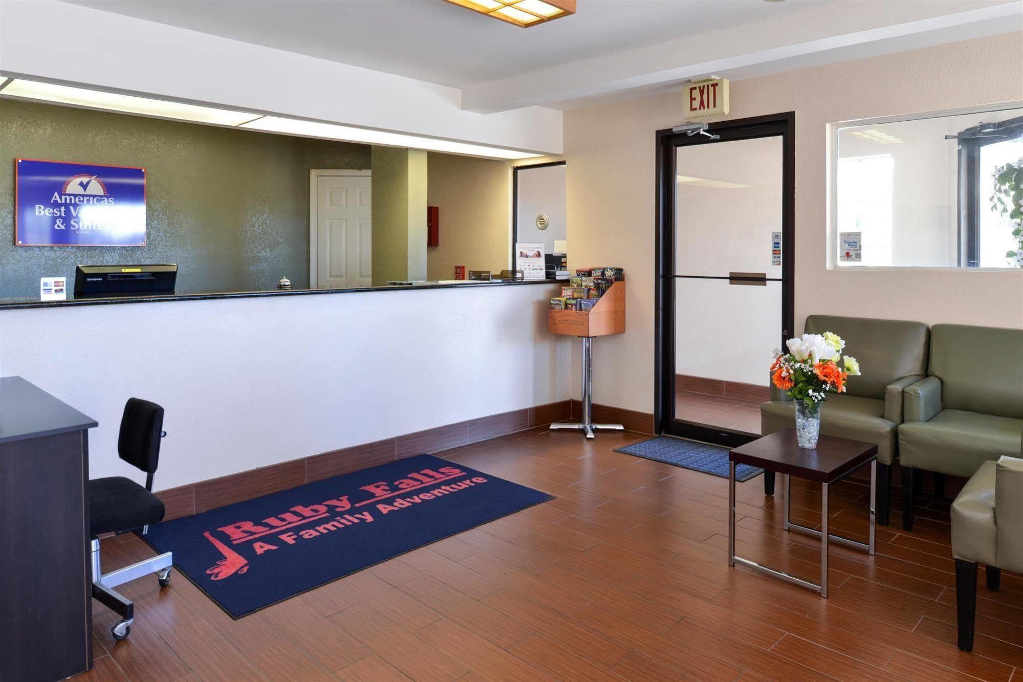 Carry On Inn & Suites LaFayette Luaran gambar